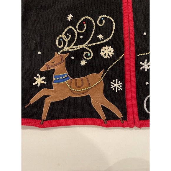 PLANET & COMPANY Embellished Christmas Vest Women’s PM Petite M Santa’s Sleigh - Picture 3 of 9